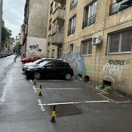 Pearl With Free Parking Apartament Belgrad